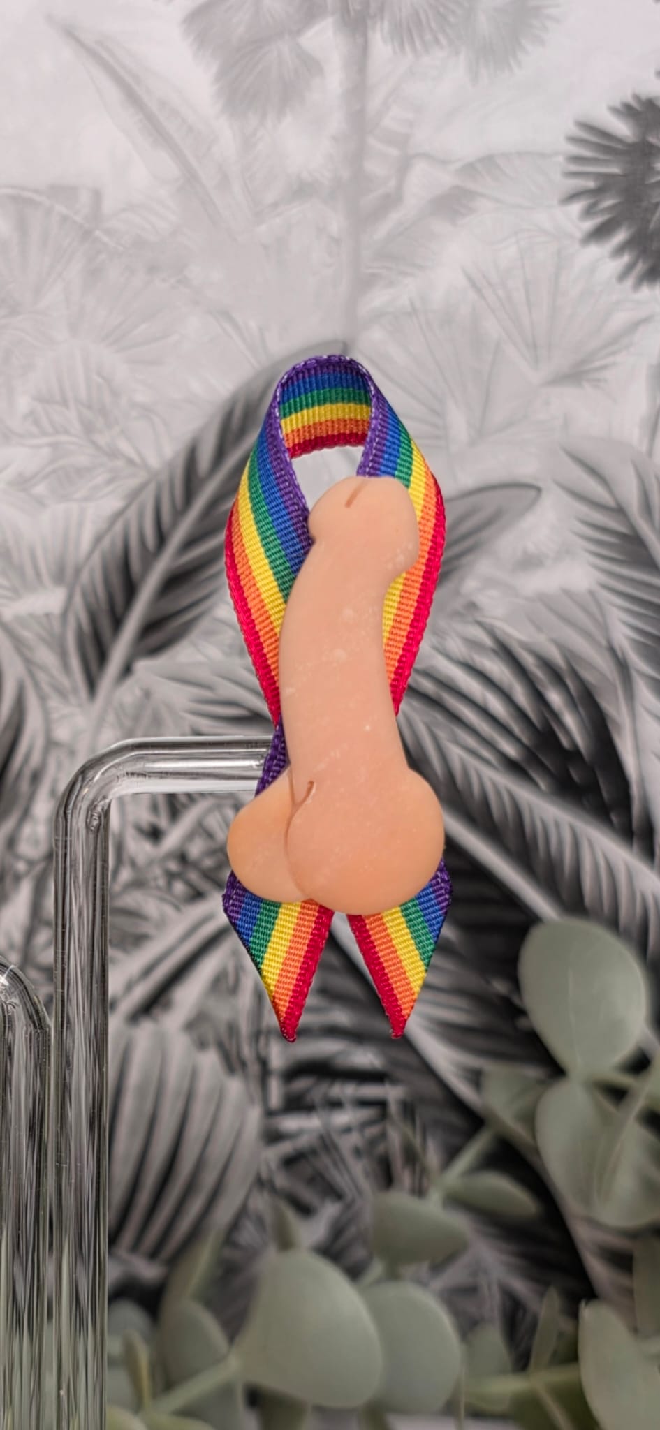 Pin LOVE IS LOVE