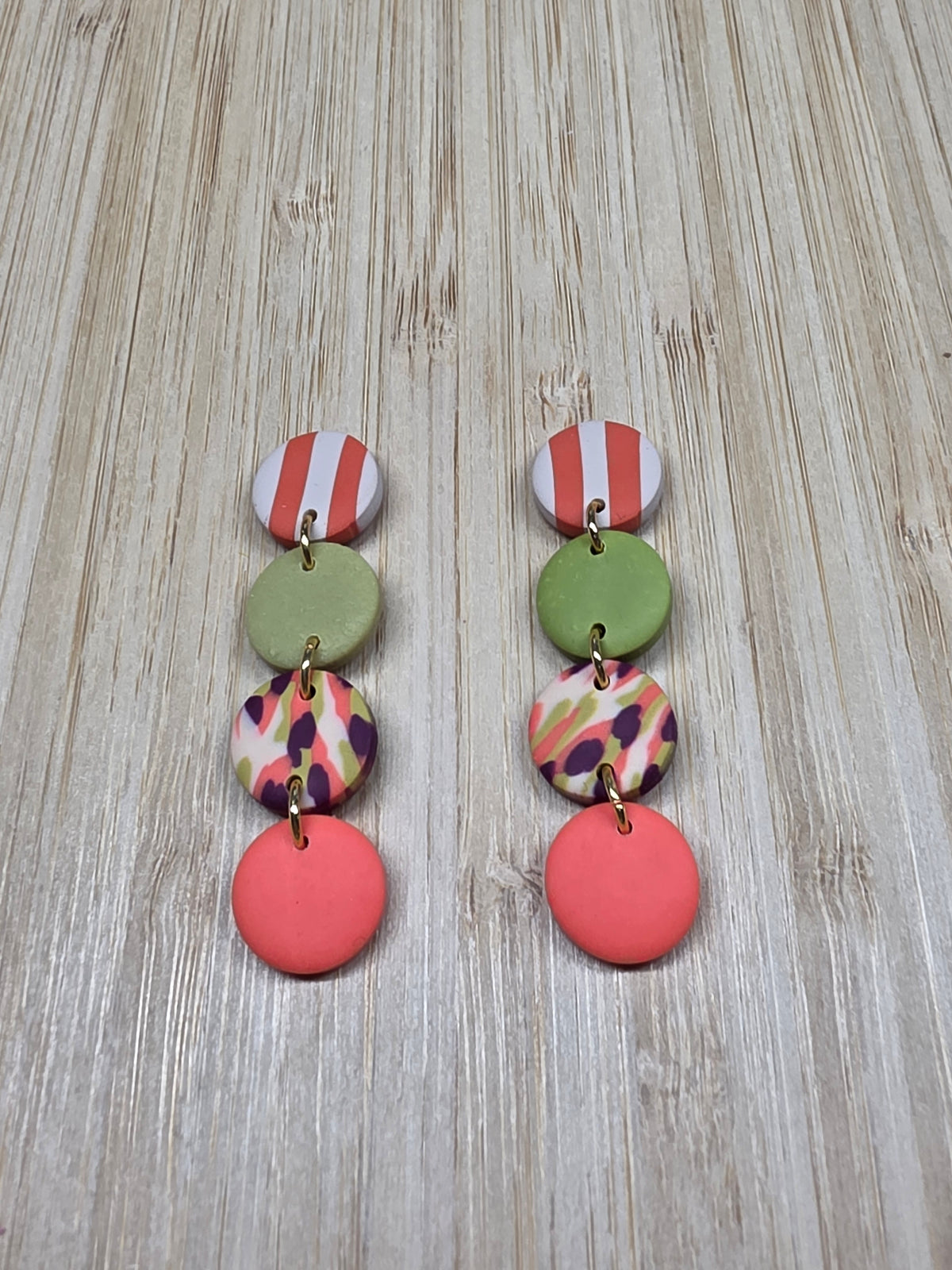 Pendientes KENETA