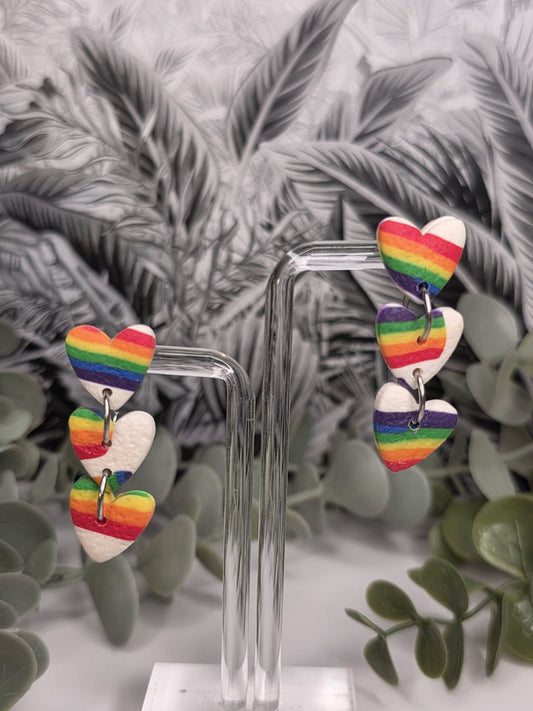 Pendientes LOVE IS LOVE