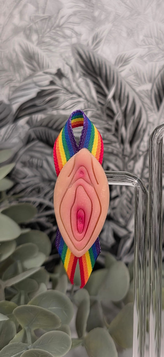 Pin LOVE IS LOVE